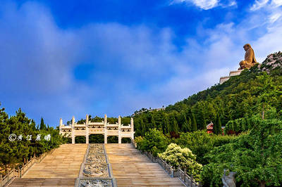 盛夏 來(lái)海天佛國(guó)擁抱藍(lán)天白云,享26℃的清涼